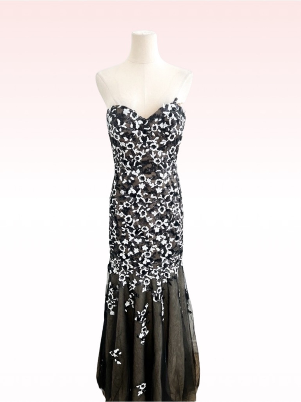 LA FEMME Strapless Black & White Floral Sequin Prom Mermaid Dress (Sz 4)
